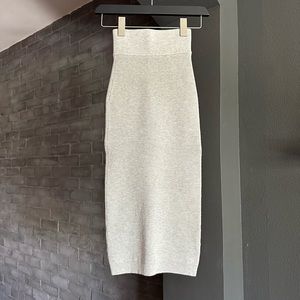 ARITZIA KNIT MIDI SKIRT